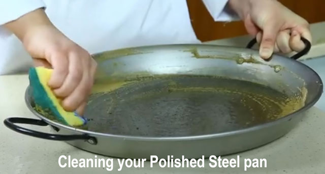 Cleaning your Paella Pan